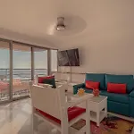 Beachfront Bliss - Luxury With Breathtaking Views